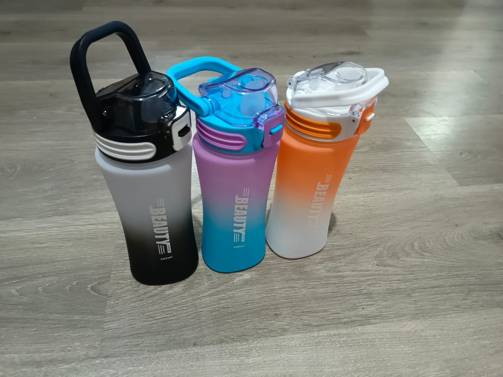 Multicolor (beauty) water bottle _0