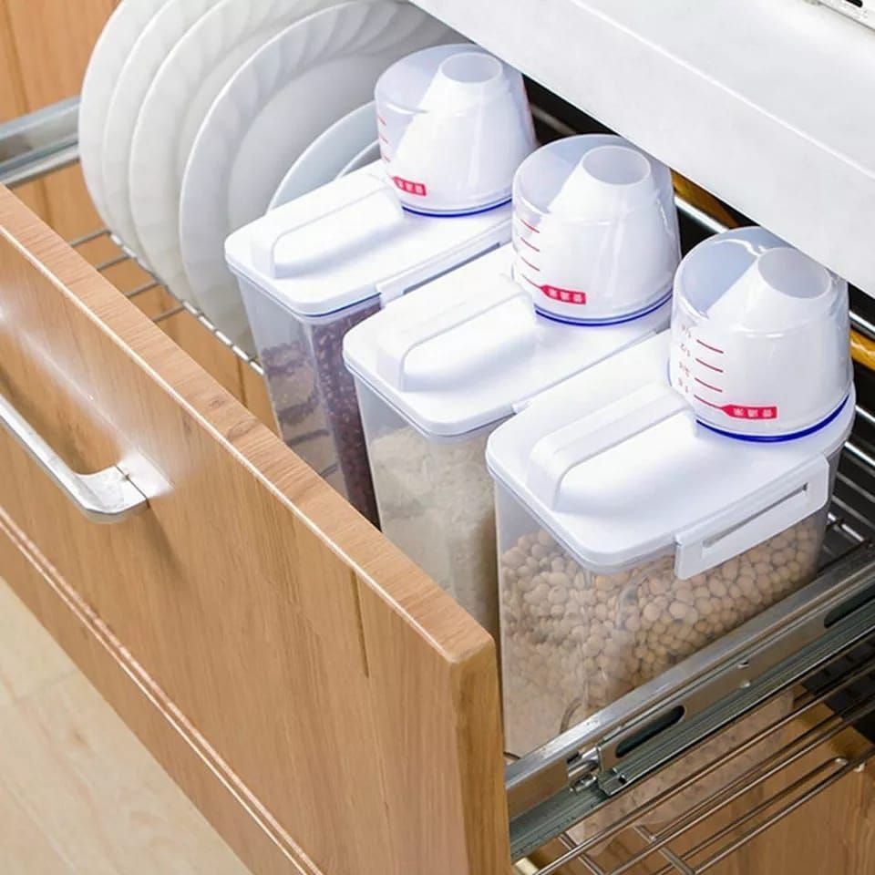 Cereal  Storage Container with measuring cup and handle_3