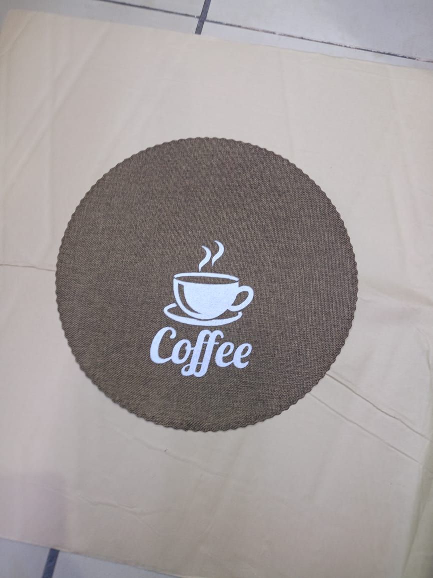 Round table mats _0