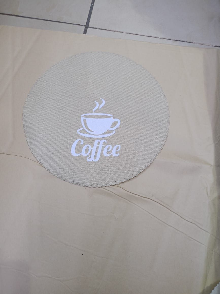 Round table mats _0