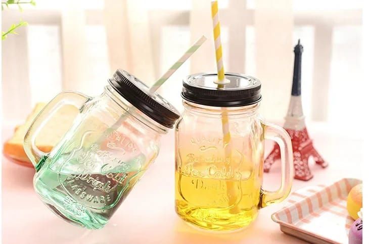 Mason jar with lid and straw _1