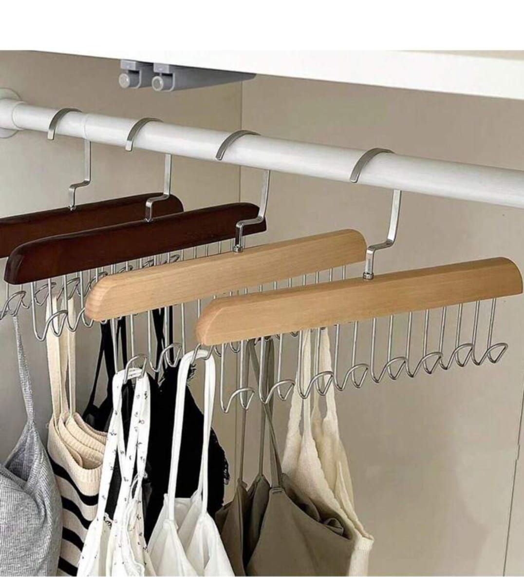Wooden Hangers with hooks _0