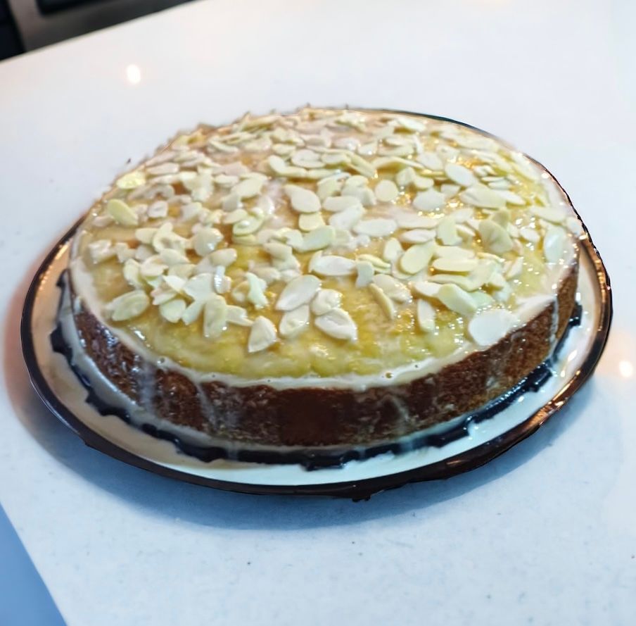 Vanilla Cake With Almonds & Almond Cream Filling | Bizcocho con Almendras y Crema Pastelera_0