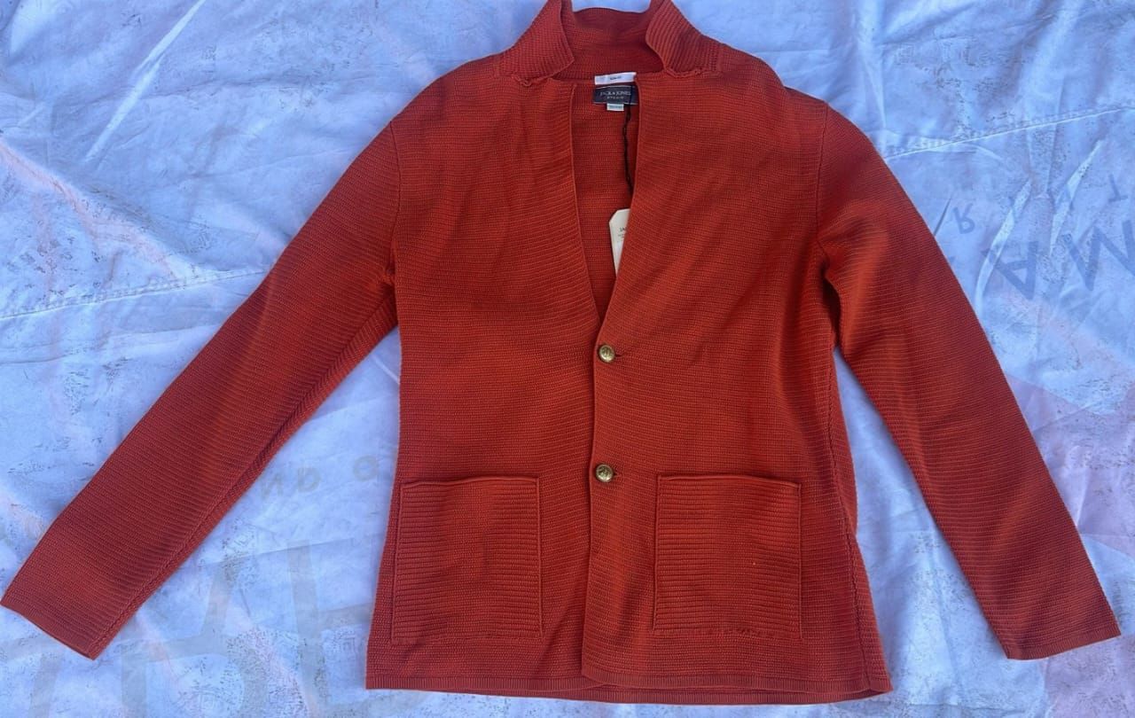 Red Jacket_0