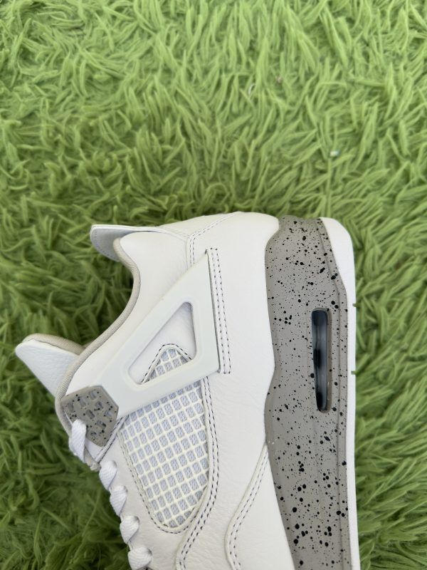 Air Jordan 4 Retro ‘White Oreo’_7