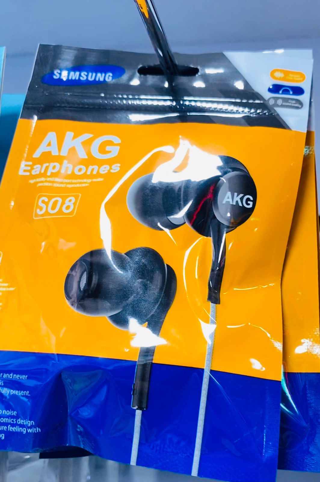 COPY EARPHONE akg-oraimo-rxd_0