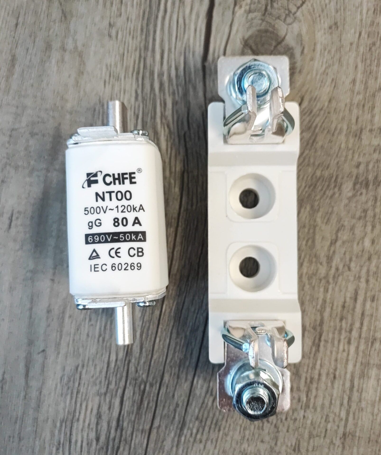 80Amp 1000v Solar Ceramic Fuse + Holder_0