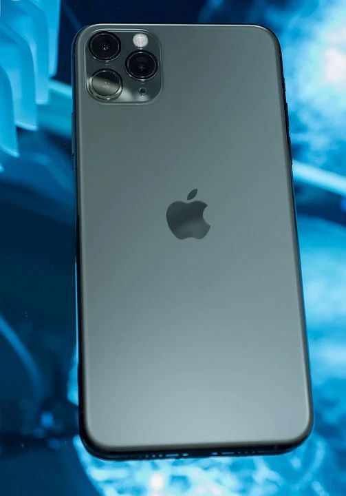 iPhone  11 | 64 G_3