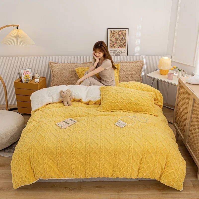 King Size Warm Winter Quilt Set_0