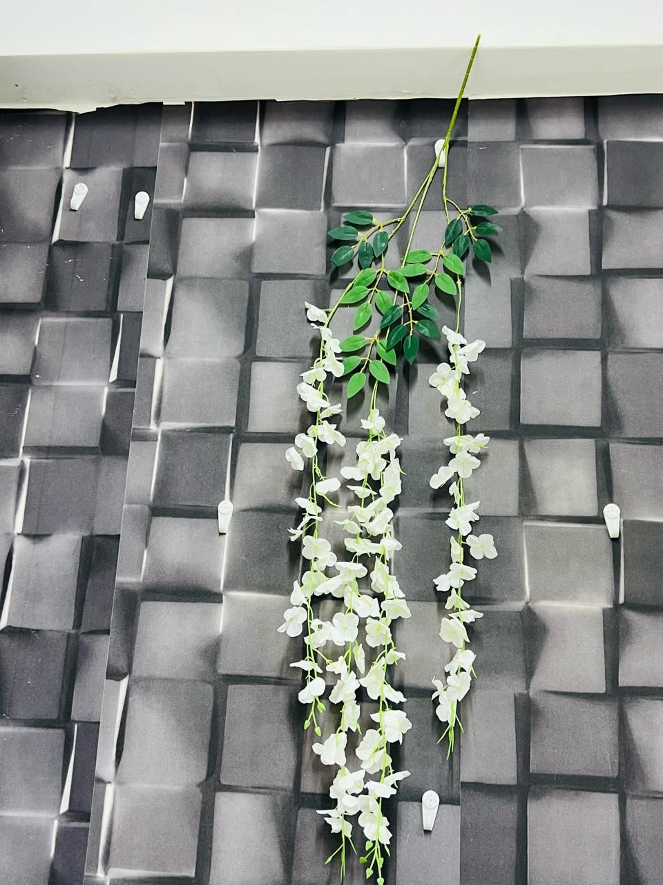 Artificial Wisteria_1