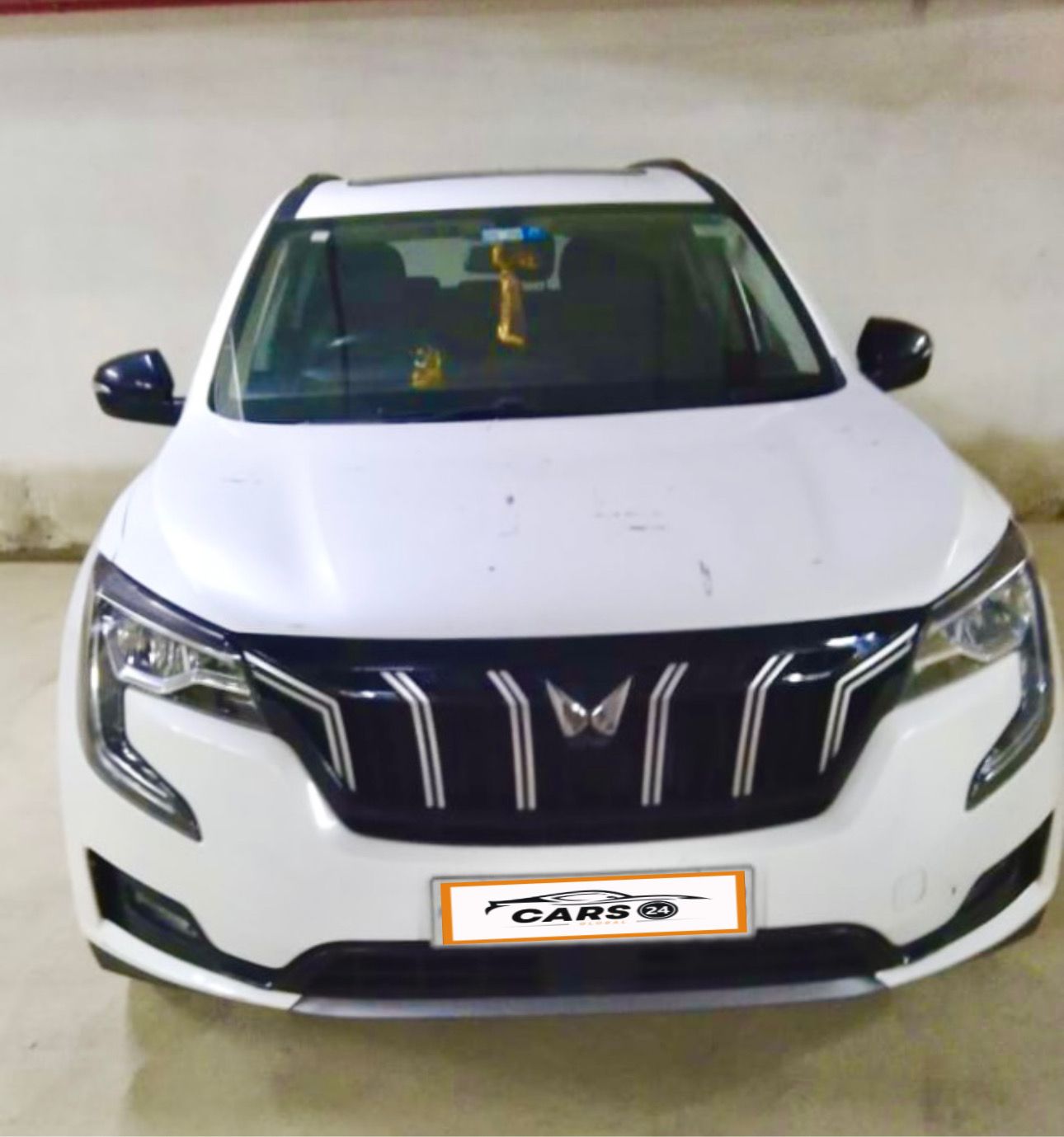 Mahindra XUV 700_0