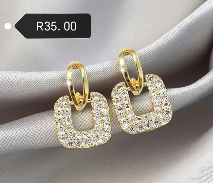 Delicate Hollow Square Design Stud Earrings Alloy Jewelry Embellished With Rhinestones Elegant Korean Style_0