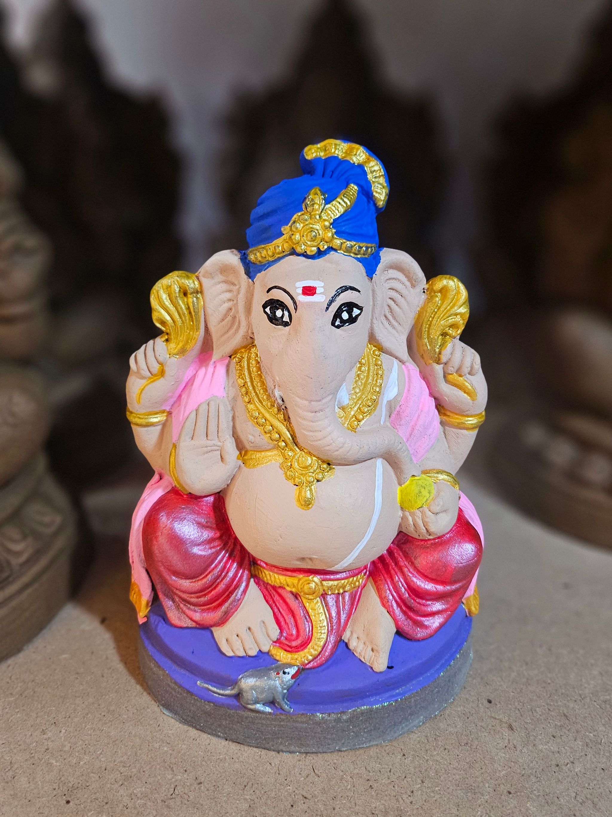 7.5 inches Ganesha with Pagdi (LEFT TRUNK ONLY)_3