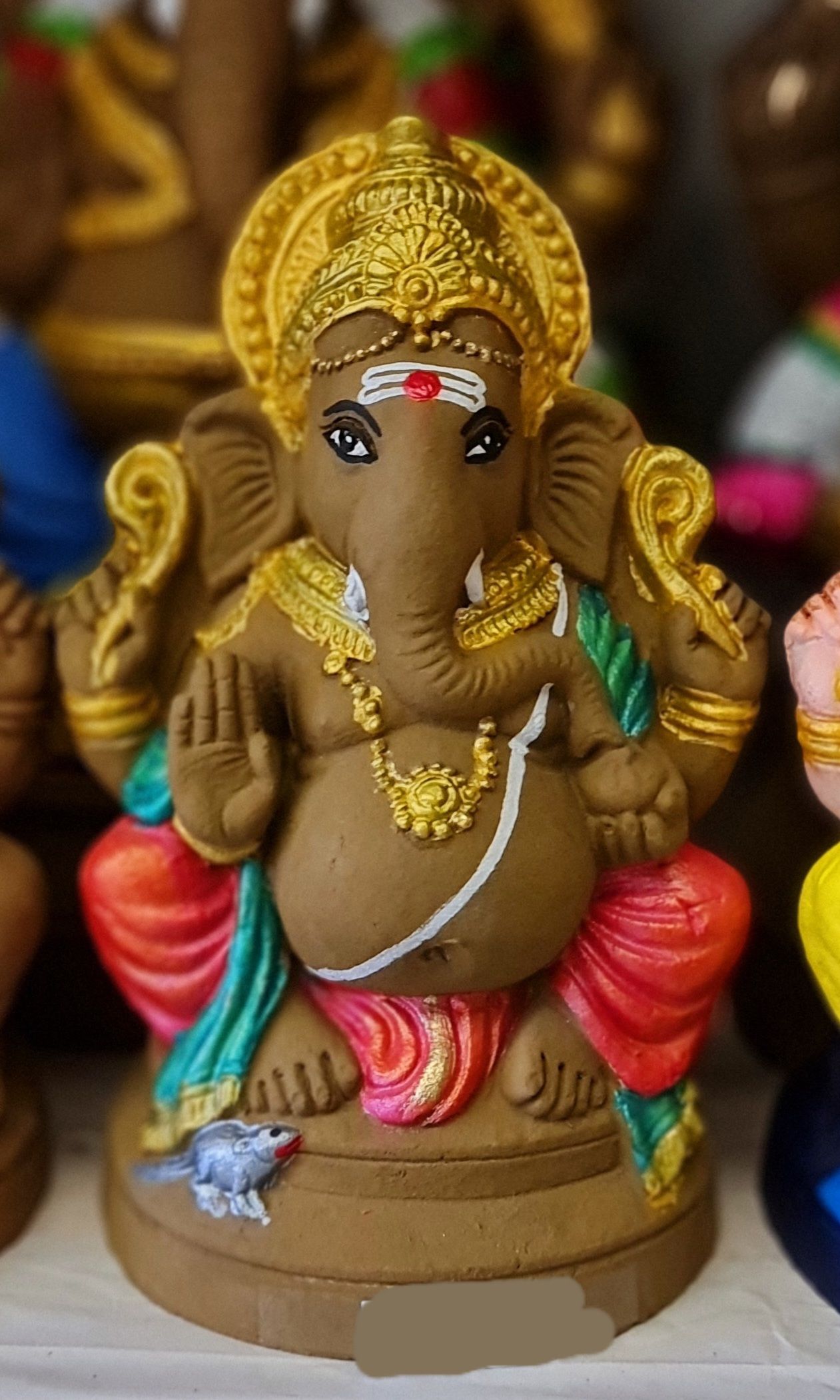 9 inches - Ganesha with Halo (Left/Right trunk)_2