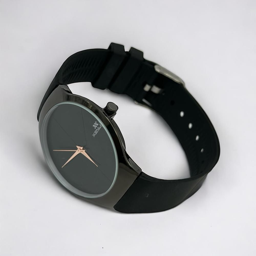 Analogue Rubber Strap Watch _2