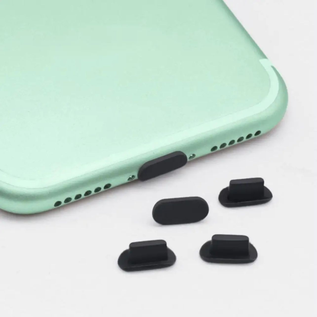 Bouchon en Silicone pour Protection du Port de Charge iPhone_1