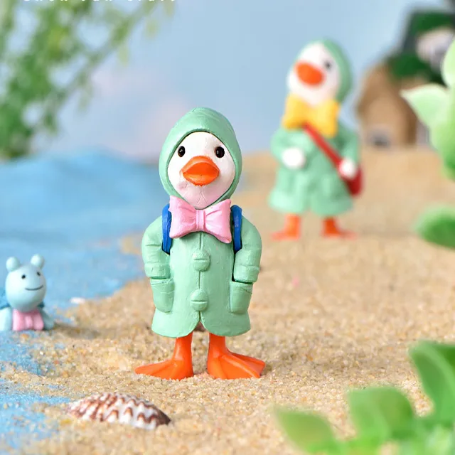 Raincoat Duck Miniatures_2