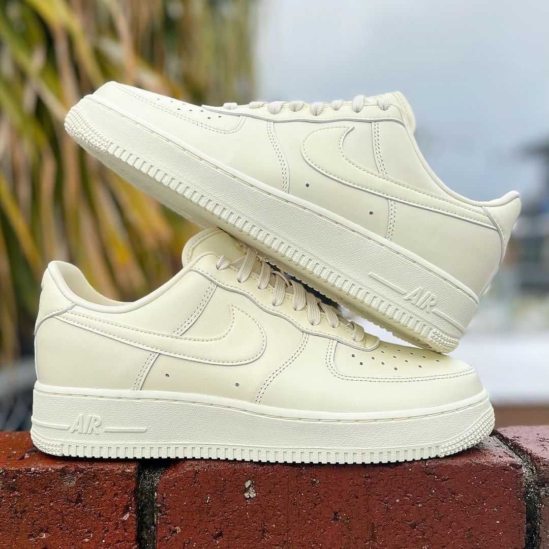 Nike Air Force 1 Low "Coconut Milk"_3