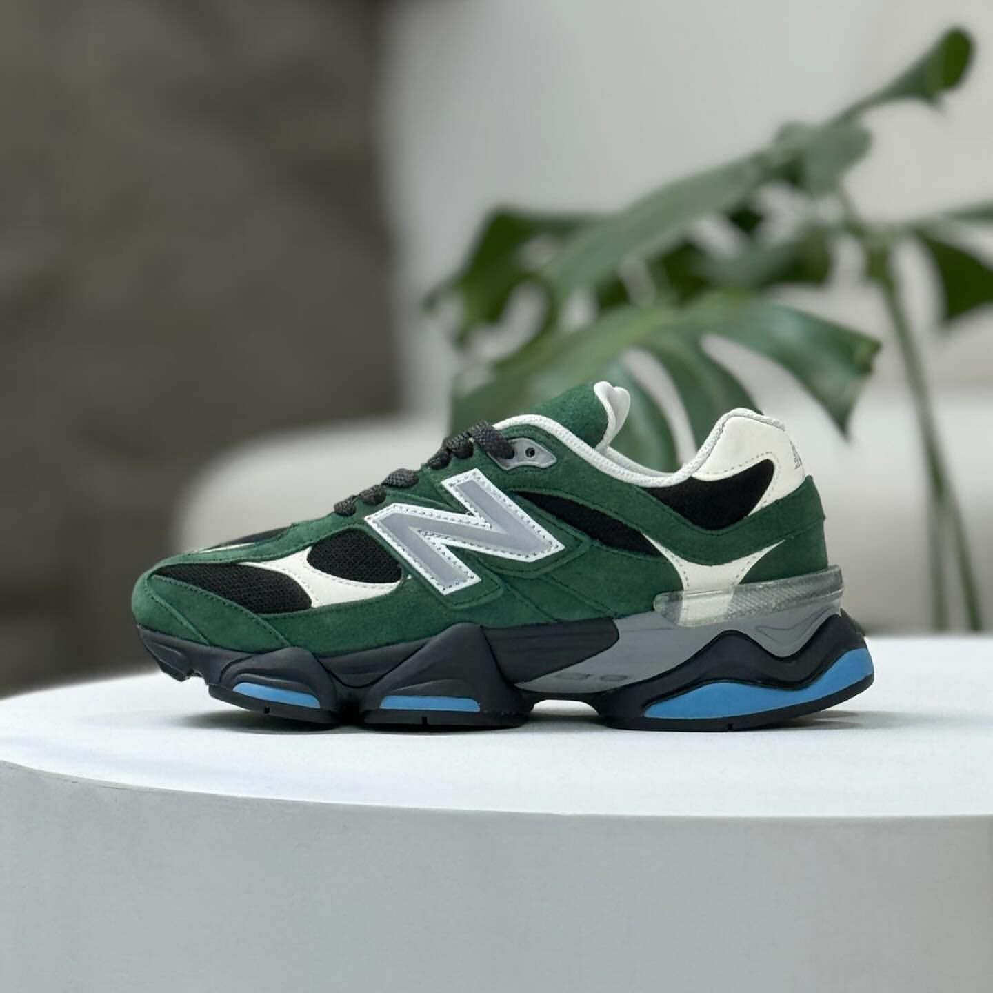 New Balance 9060 "Forest Green"_0