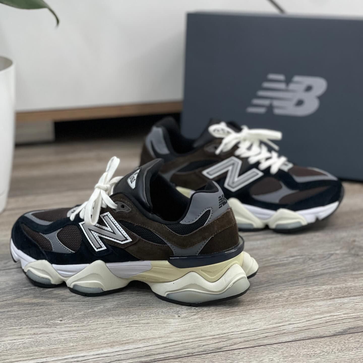 New Balance 9060 "Brown Black"_1