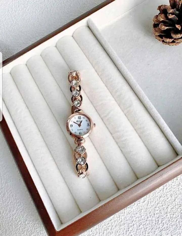 Ladies designer watch_1