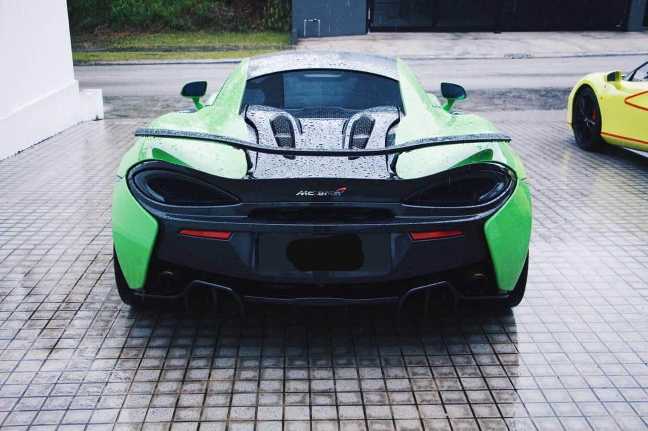 MCLAREN 570S (Green)_2