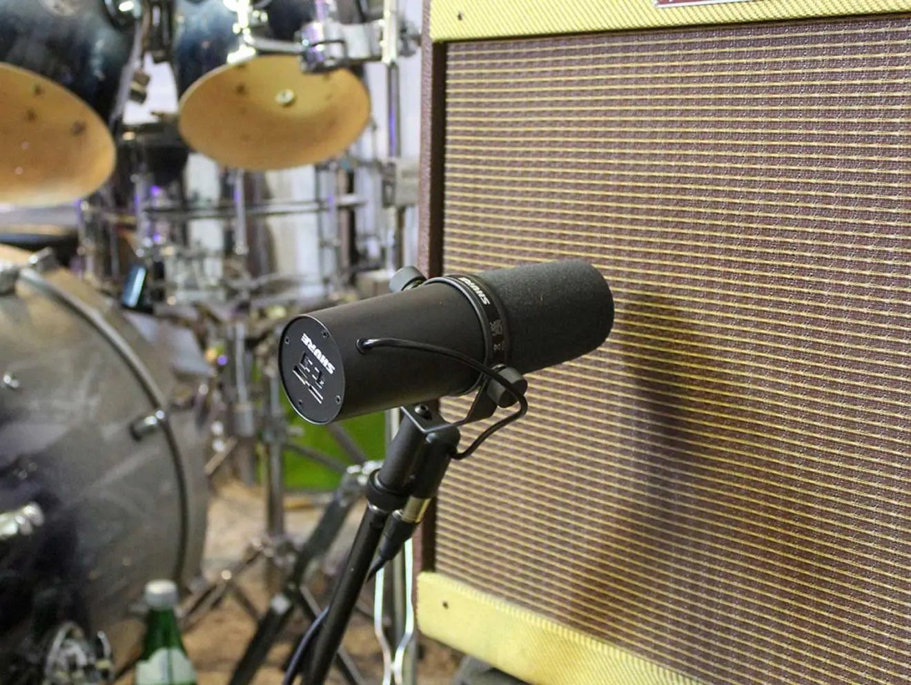Shure SM7DB Dynamic Vocal Microphone_5