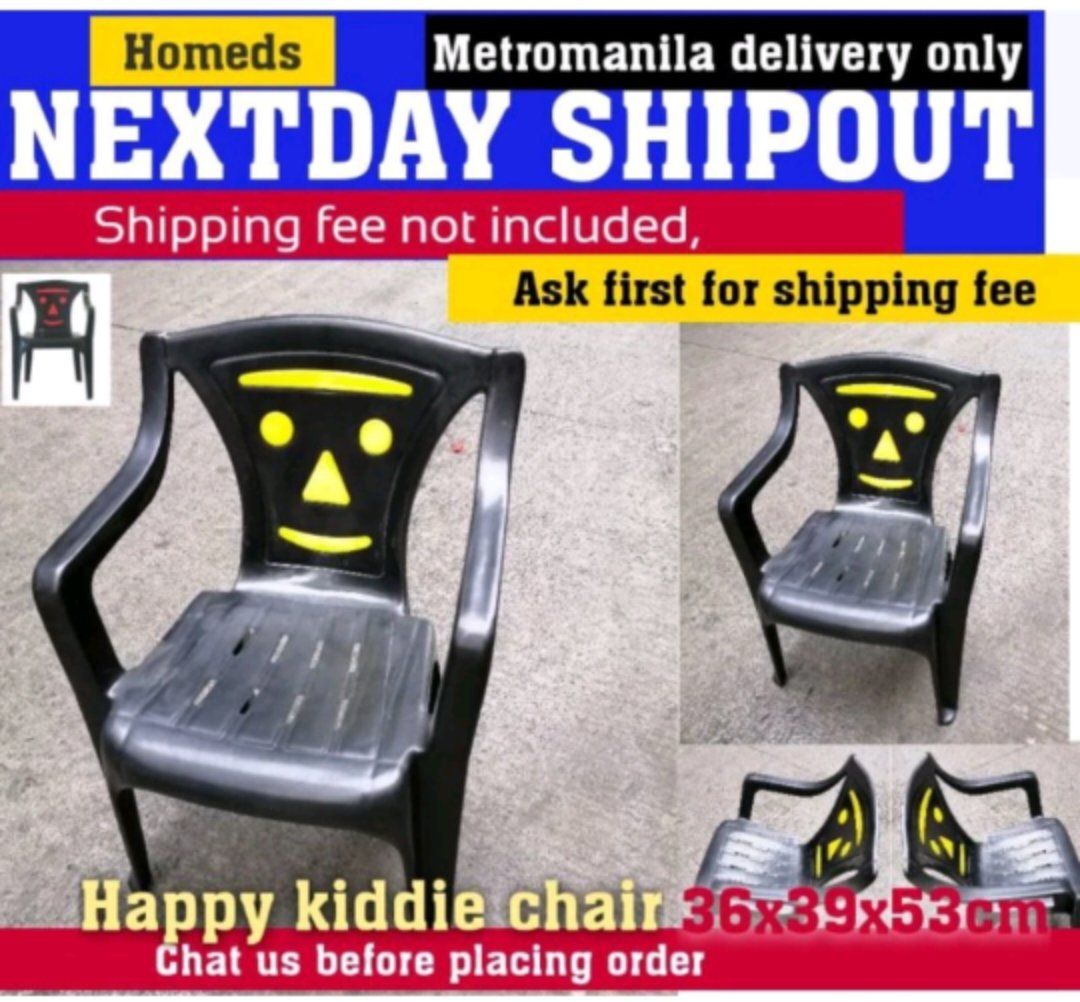 Happy smiley black arm chair_0