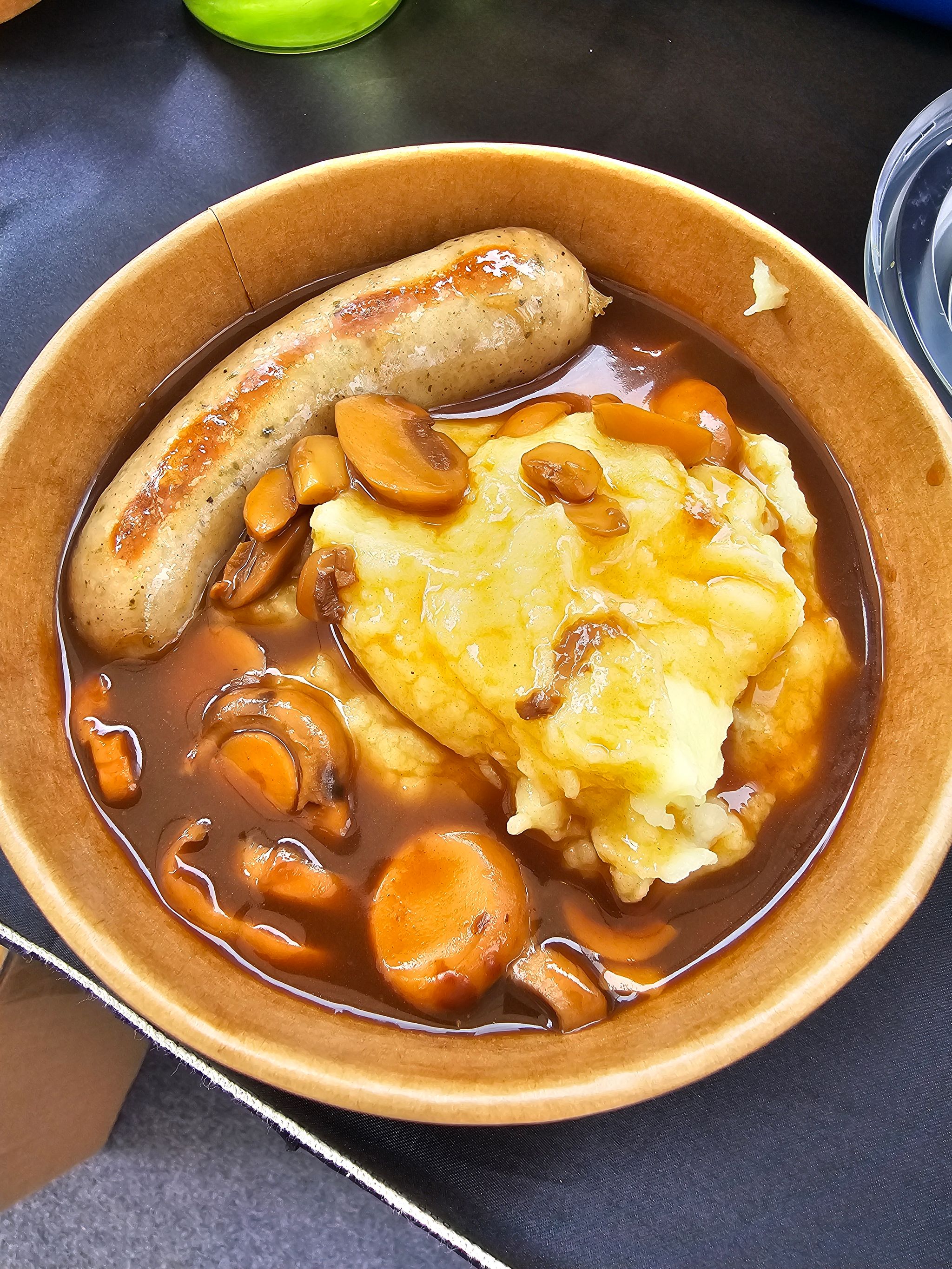 Daniel’s Bratwurst & Mash Potato_0