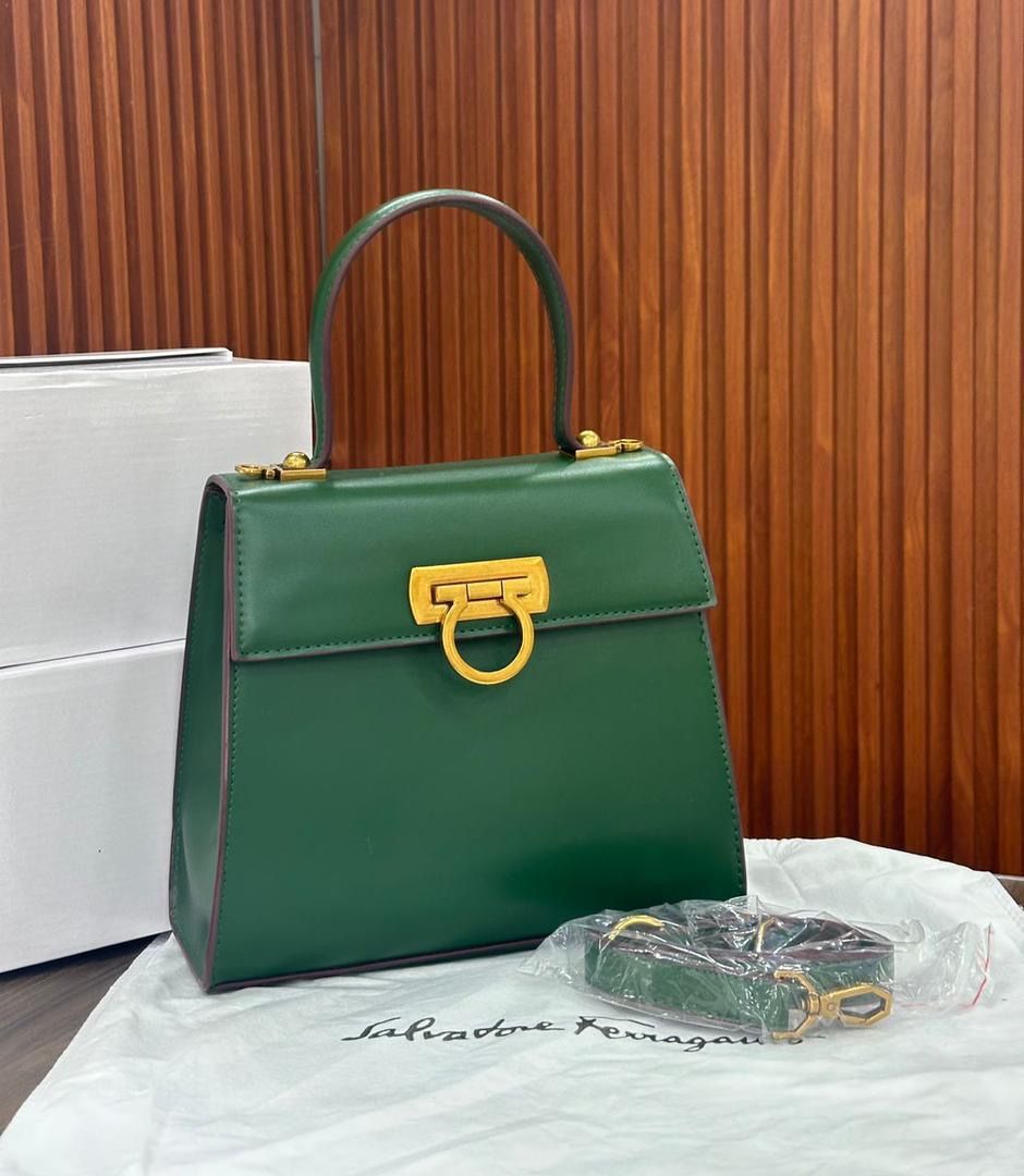 Salvatore ferragamo Kelly to handle bag_11