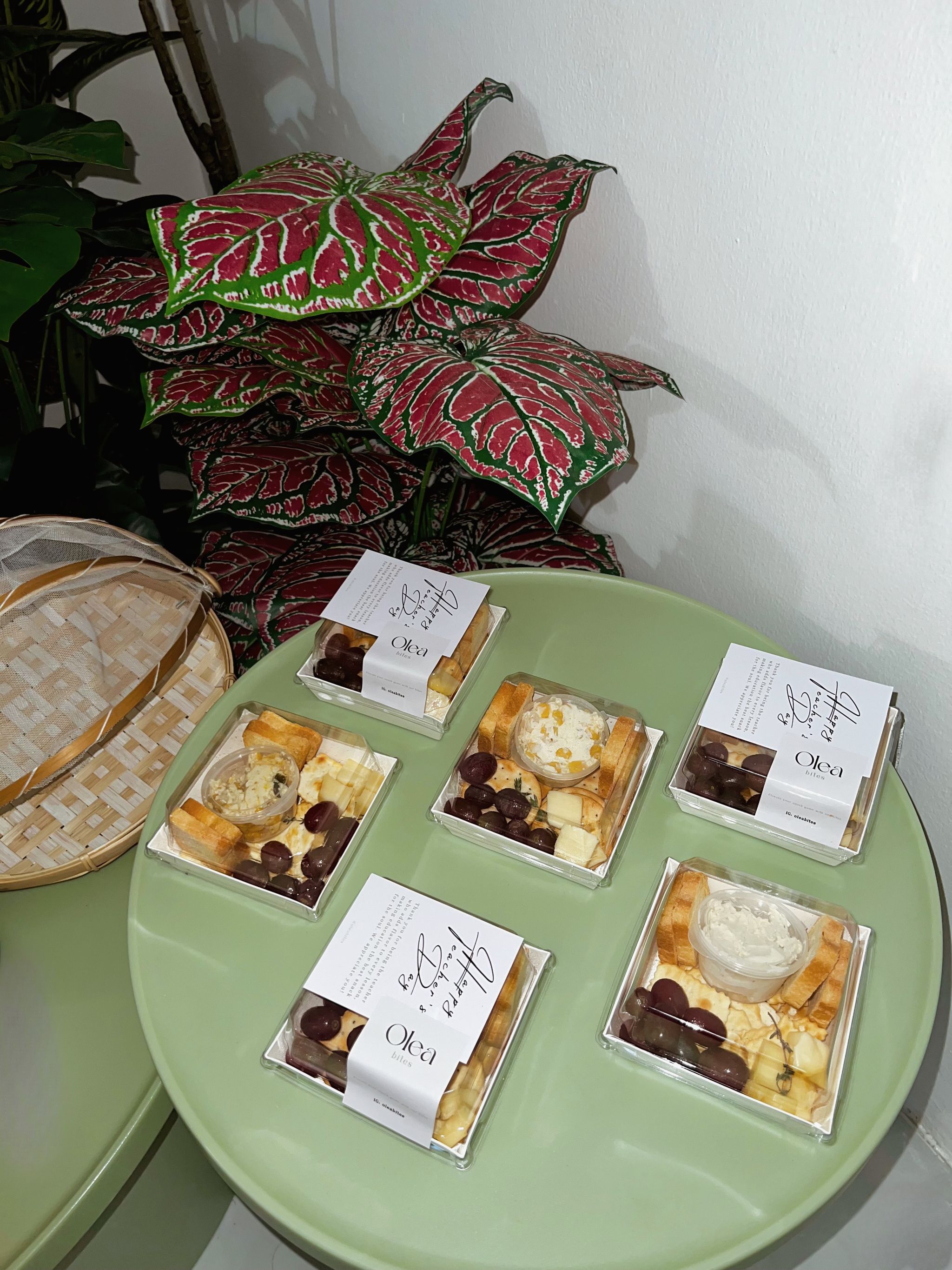 Teacher’s Day Special Mini Snack Box_1