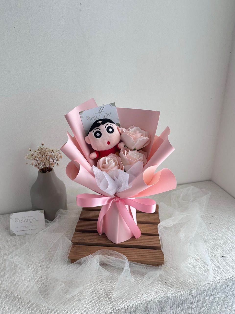 Crayon Shin Chan Soap Rose Bouquet_0