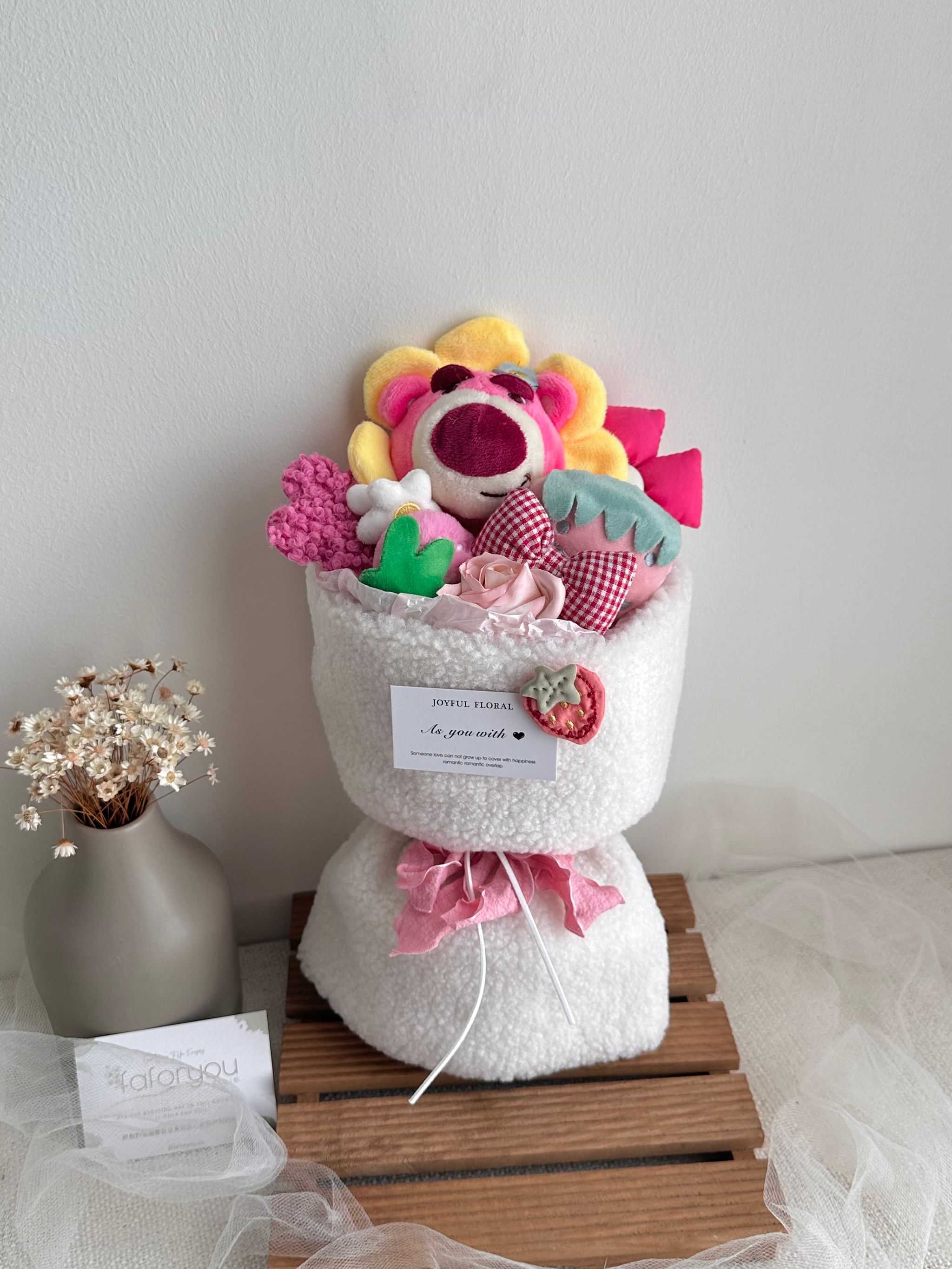 Strawberry Bear Doll Bouquet _3