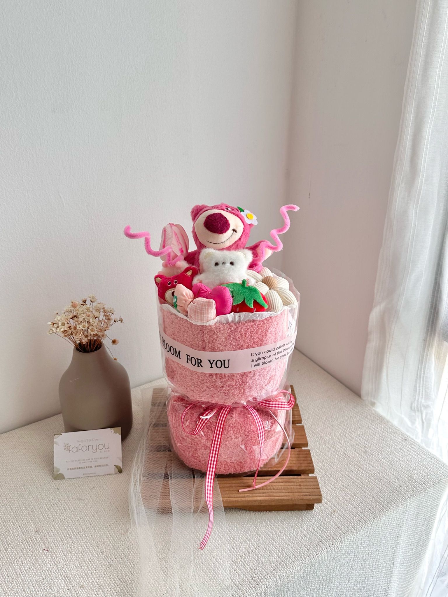 Strawberry Bear Doll Bouquet _2