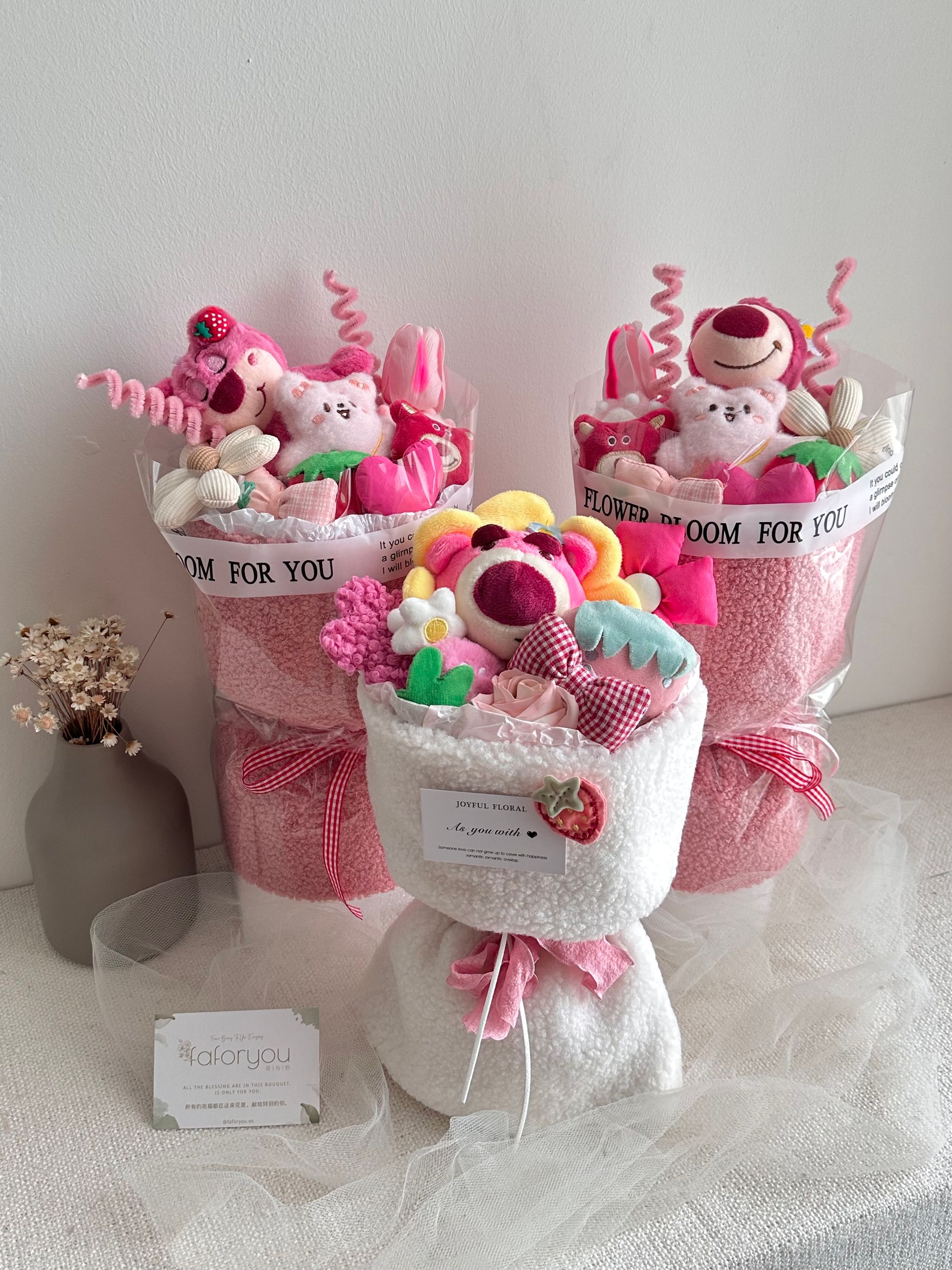 Strawberry Bear Doll Bouquet _0