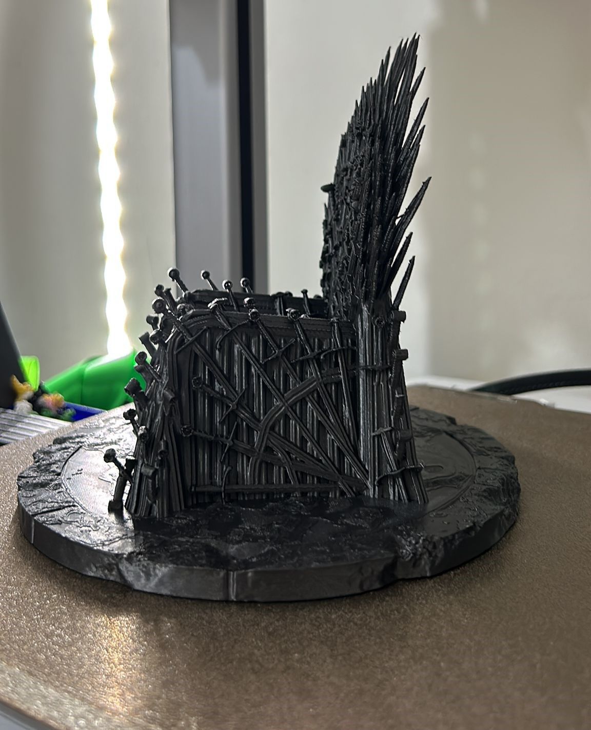 The Iron Throne Replica_1