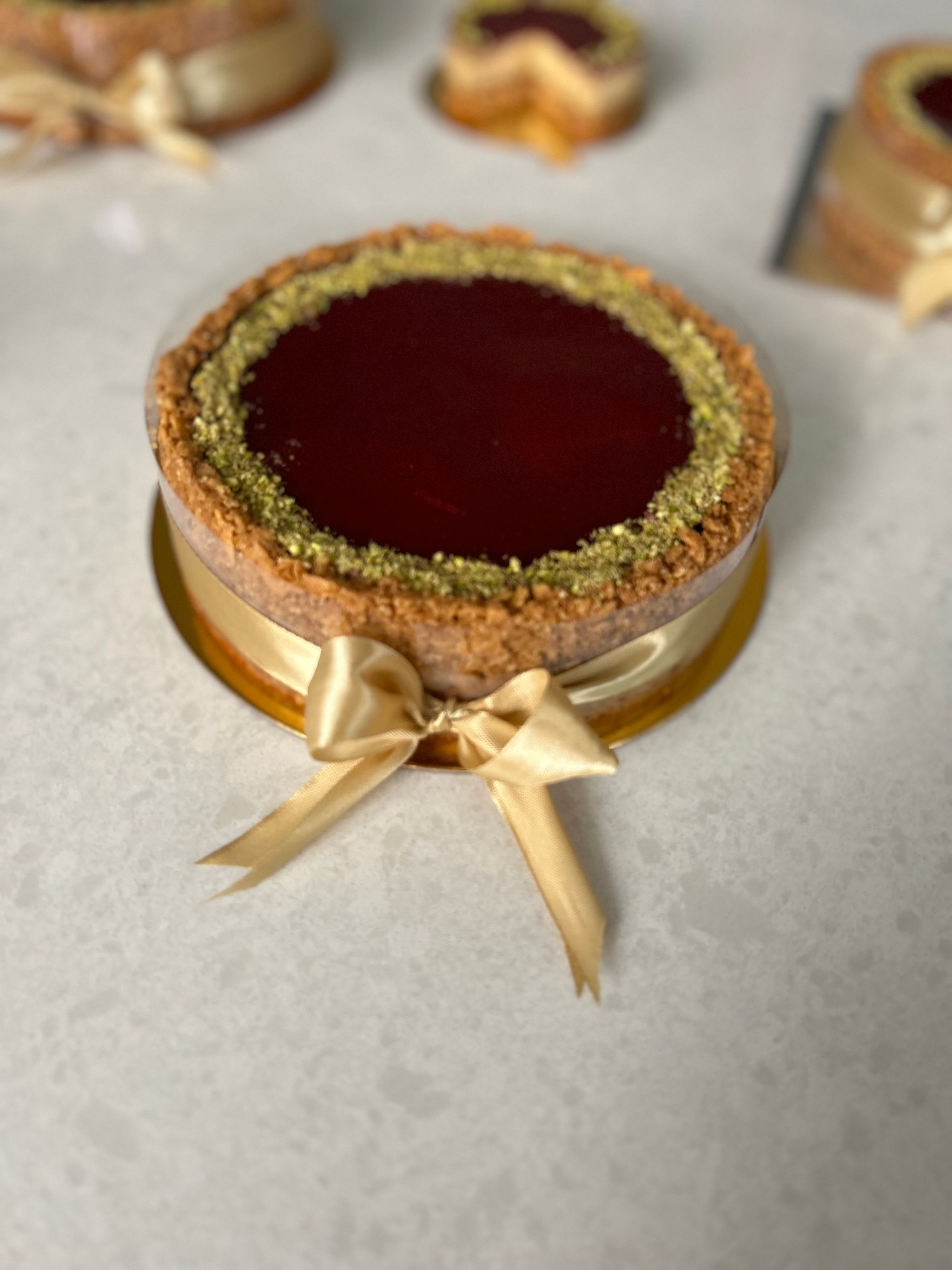 Pistachio Raspberry Cheesecake_0