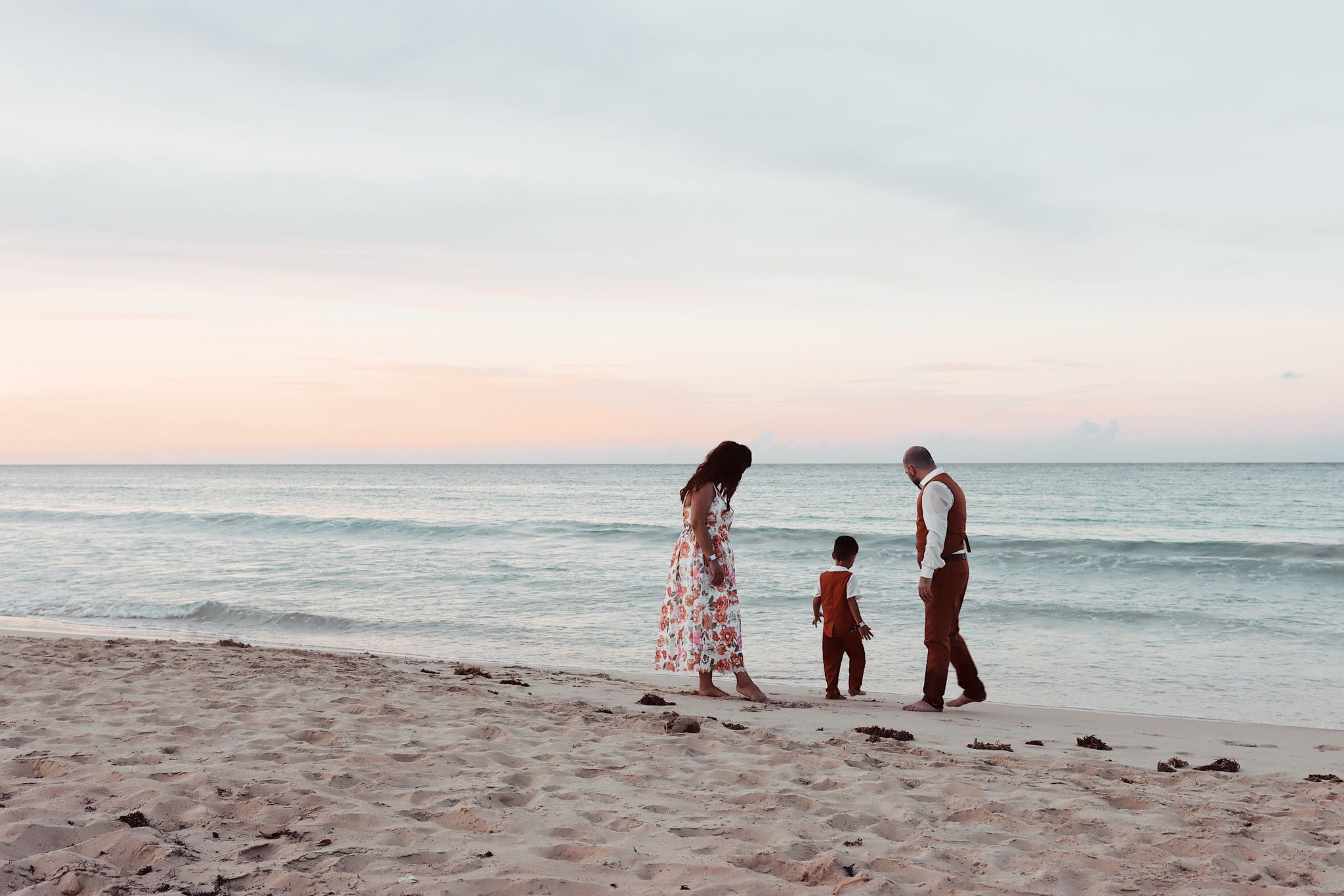 Family Photo Shoot on the beach  _5