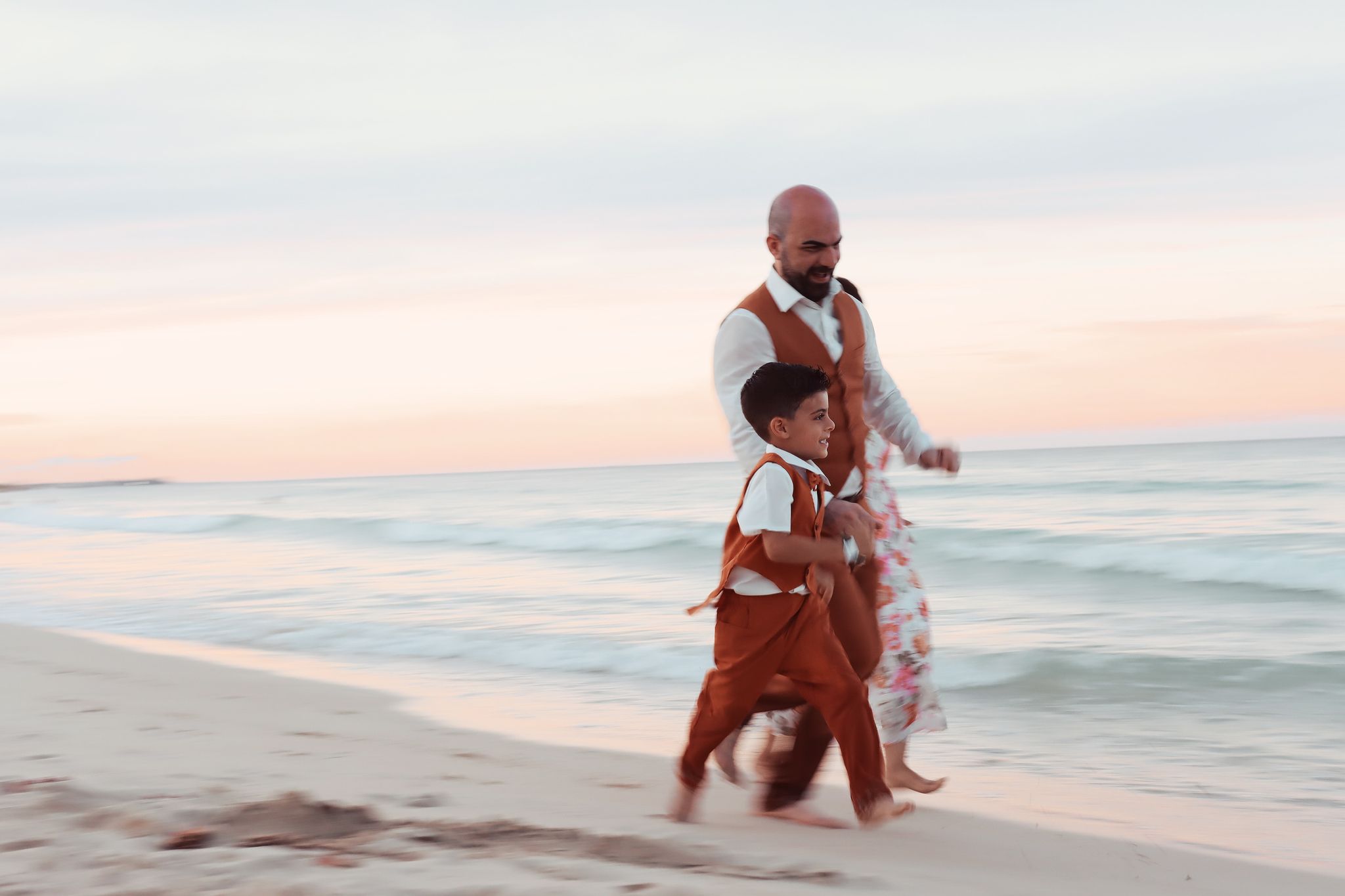 Family Photo Shoot on the beach  _3