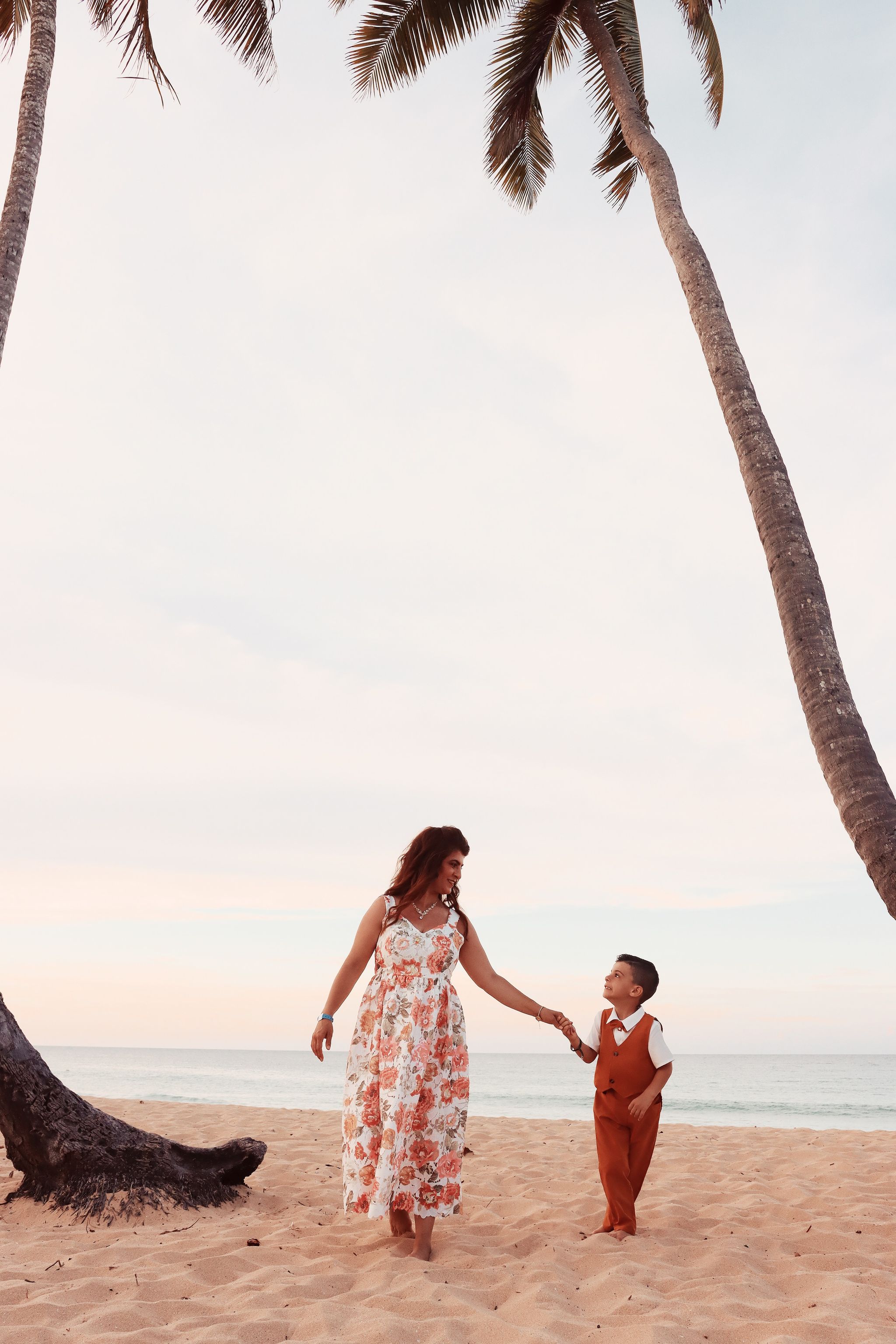 Family Photo Shoot on the beach  _2