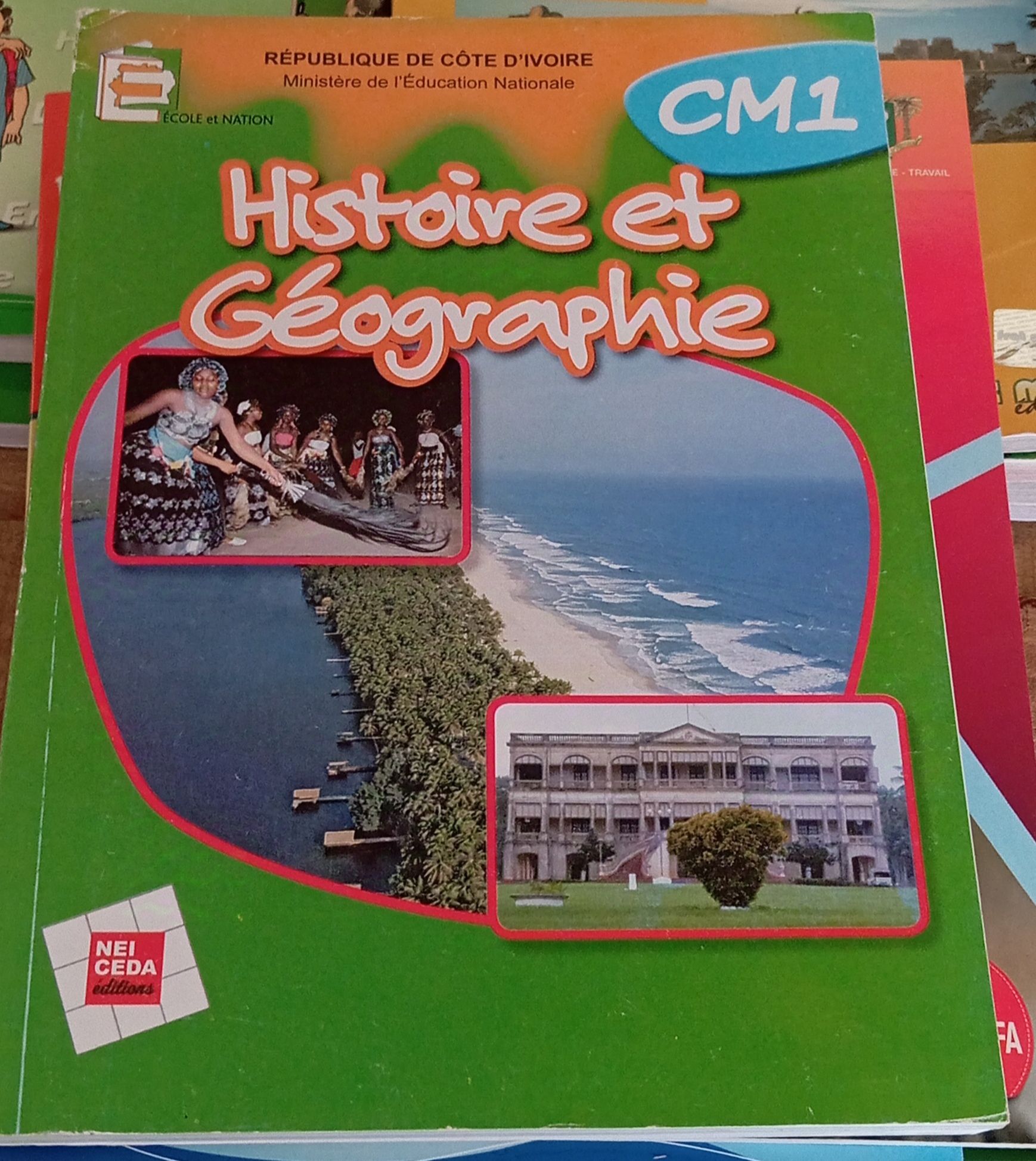 Livre Histoire Géographie CM1 (NEI CEDA)_0