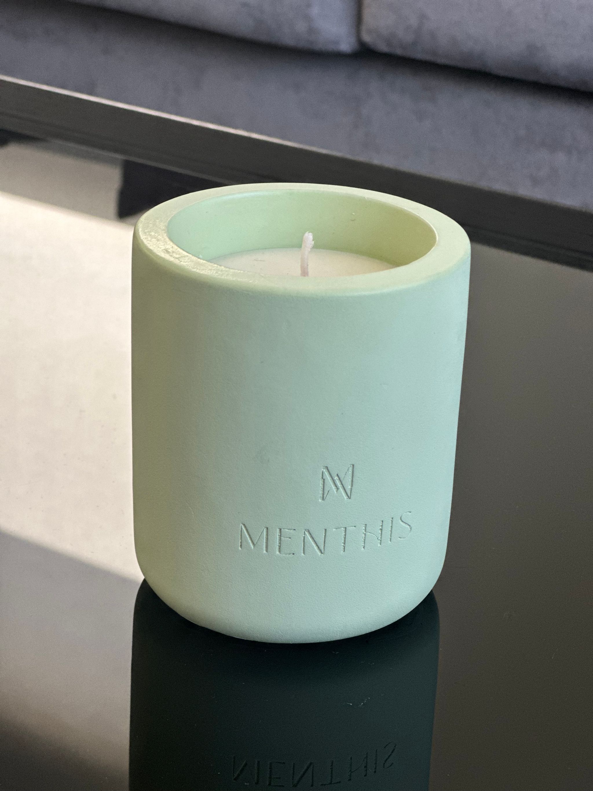 AURA SCENTED CANDLE_2