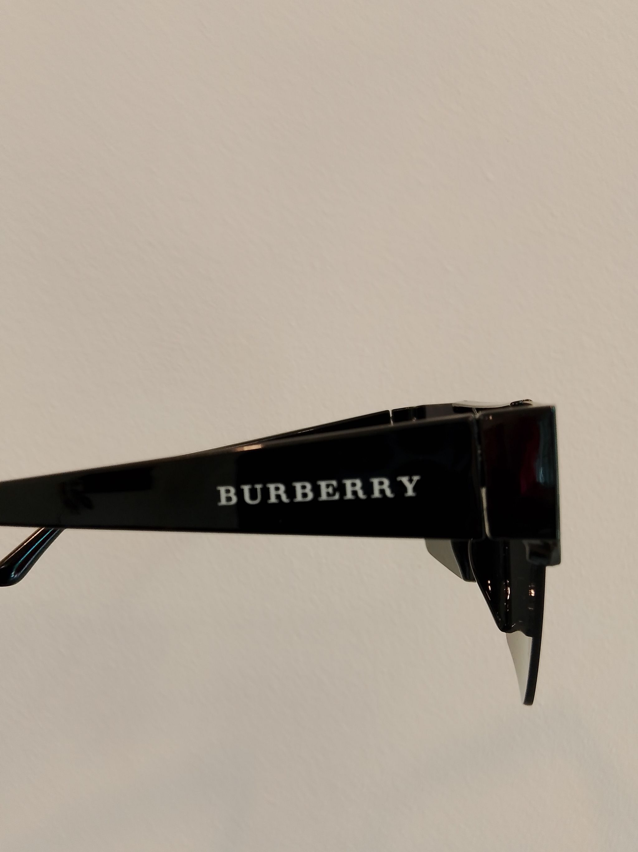 Burberry sunshades_8