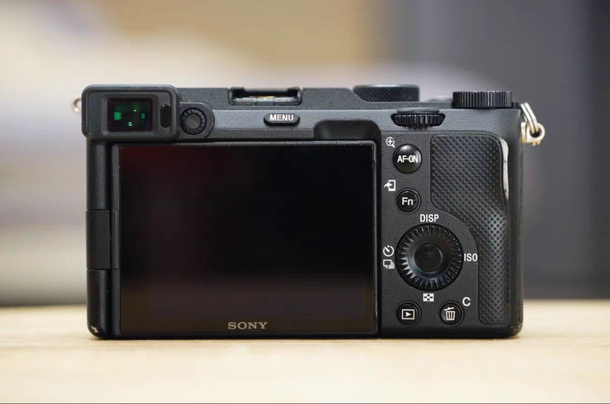 Sony A7C_4