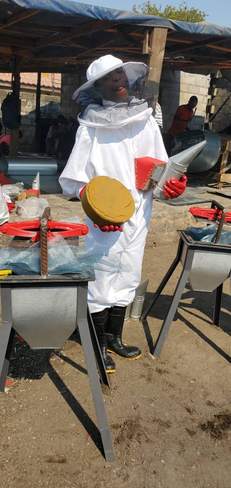 Bee suit_9