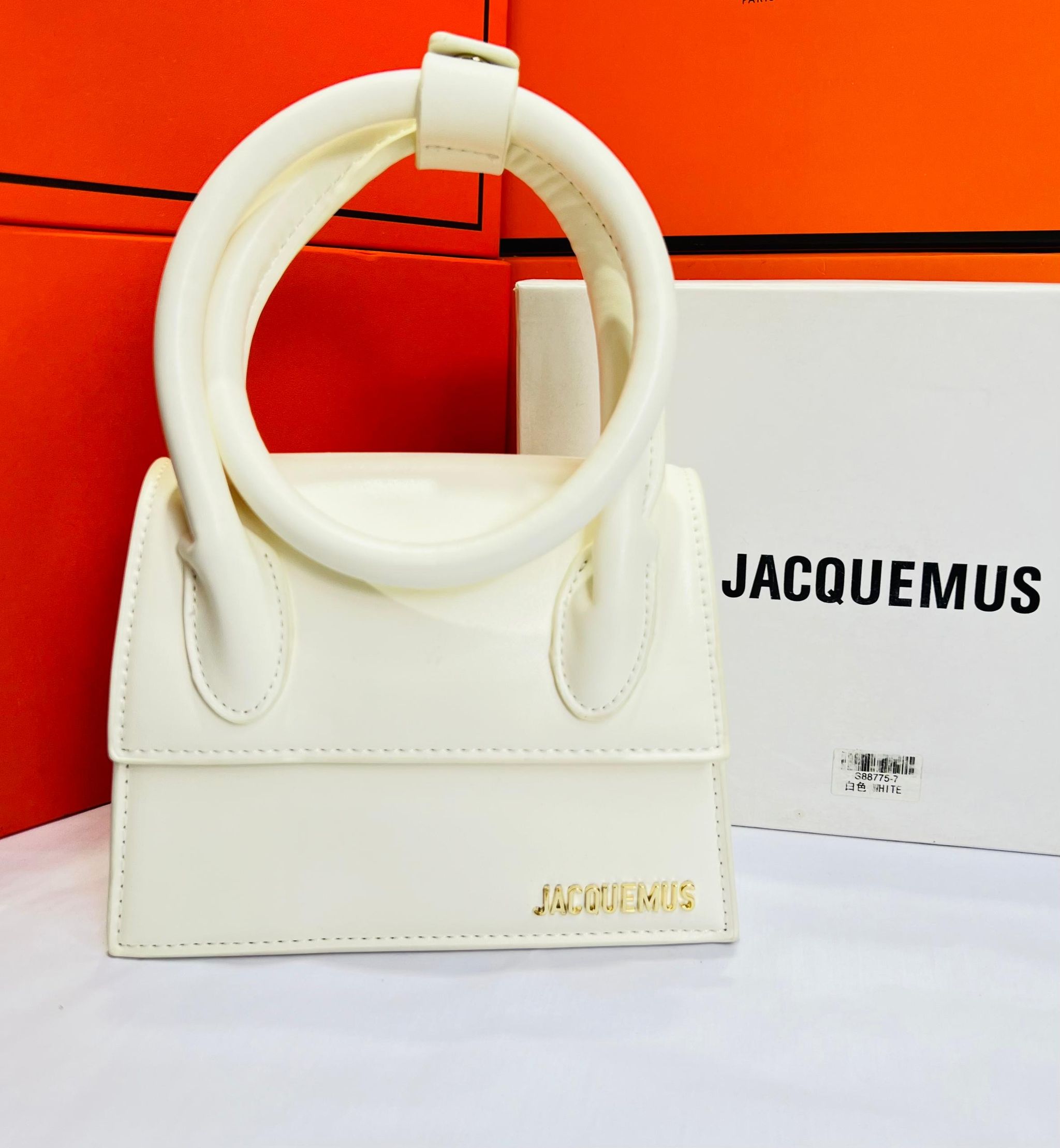 JACQUEMUS LE CHIQUITO NOEUD’ SHOULDER BAG_1