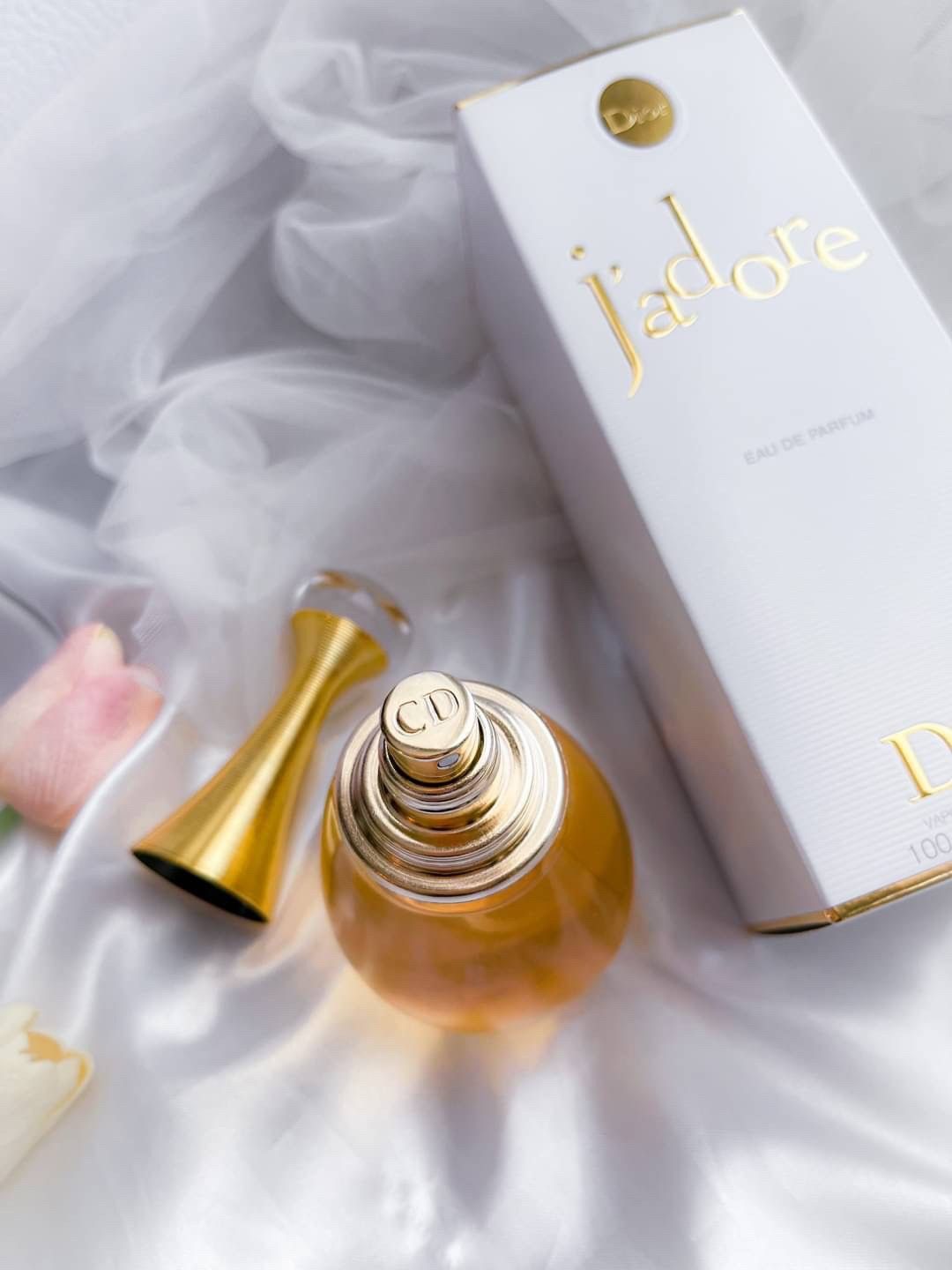 Dior J'adore  perfume _2