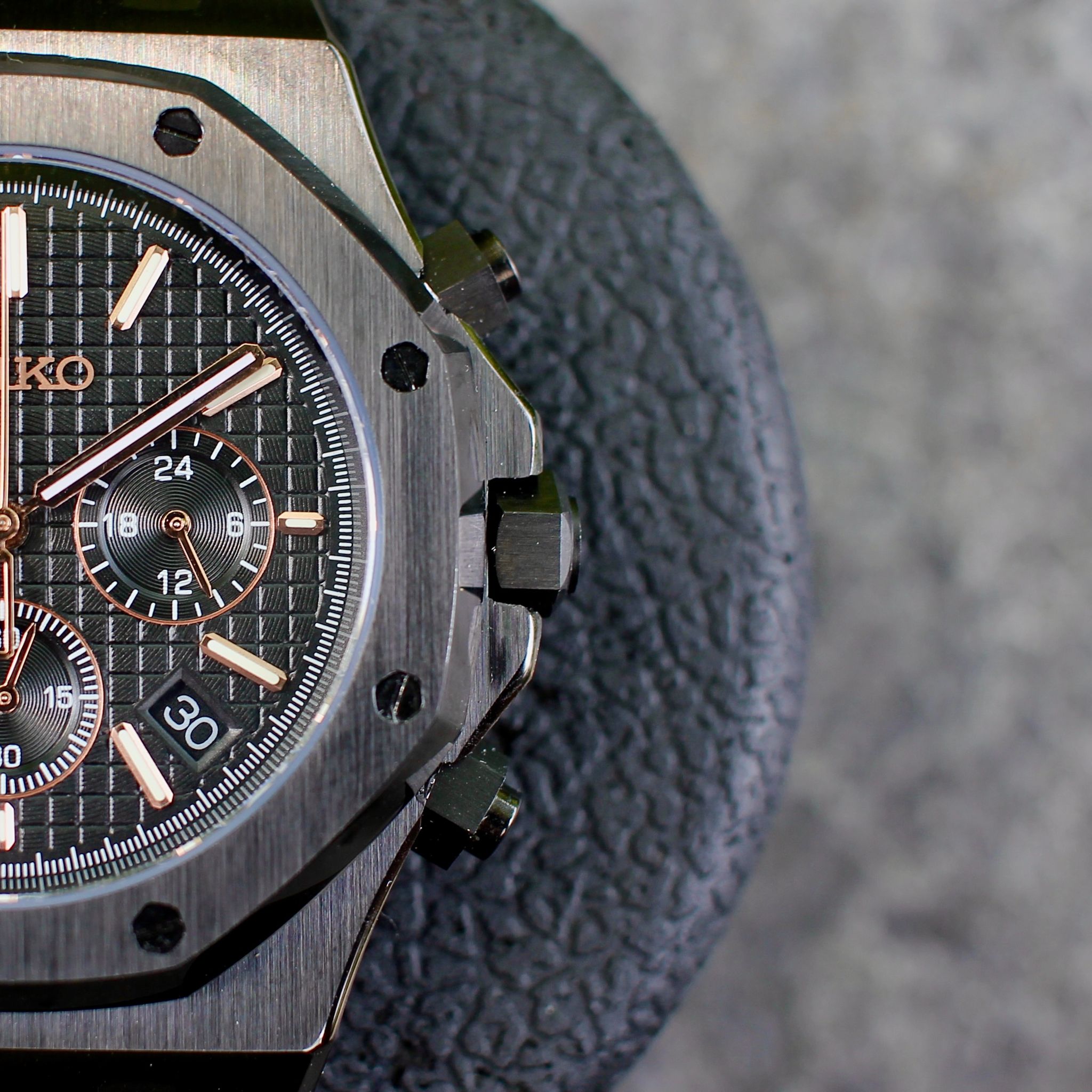 Black Rose Gold Chronograph Royal Oak AP _1