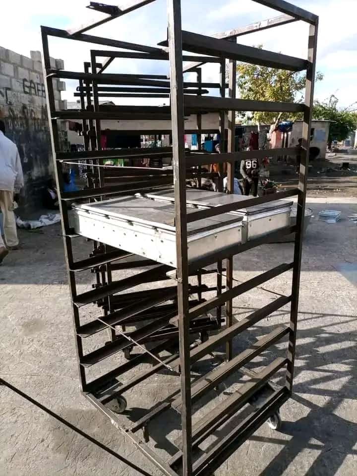 Bread mould trolley _0