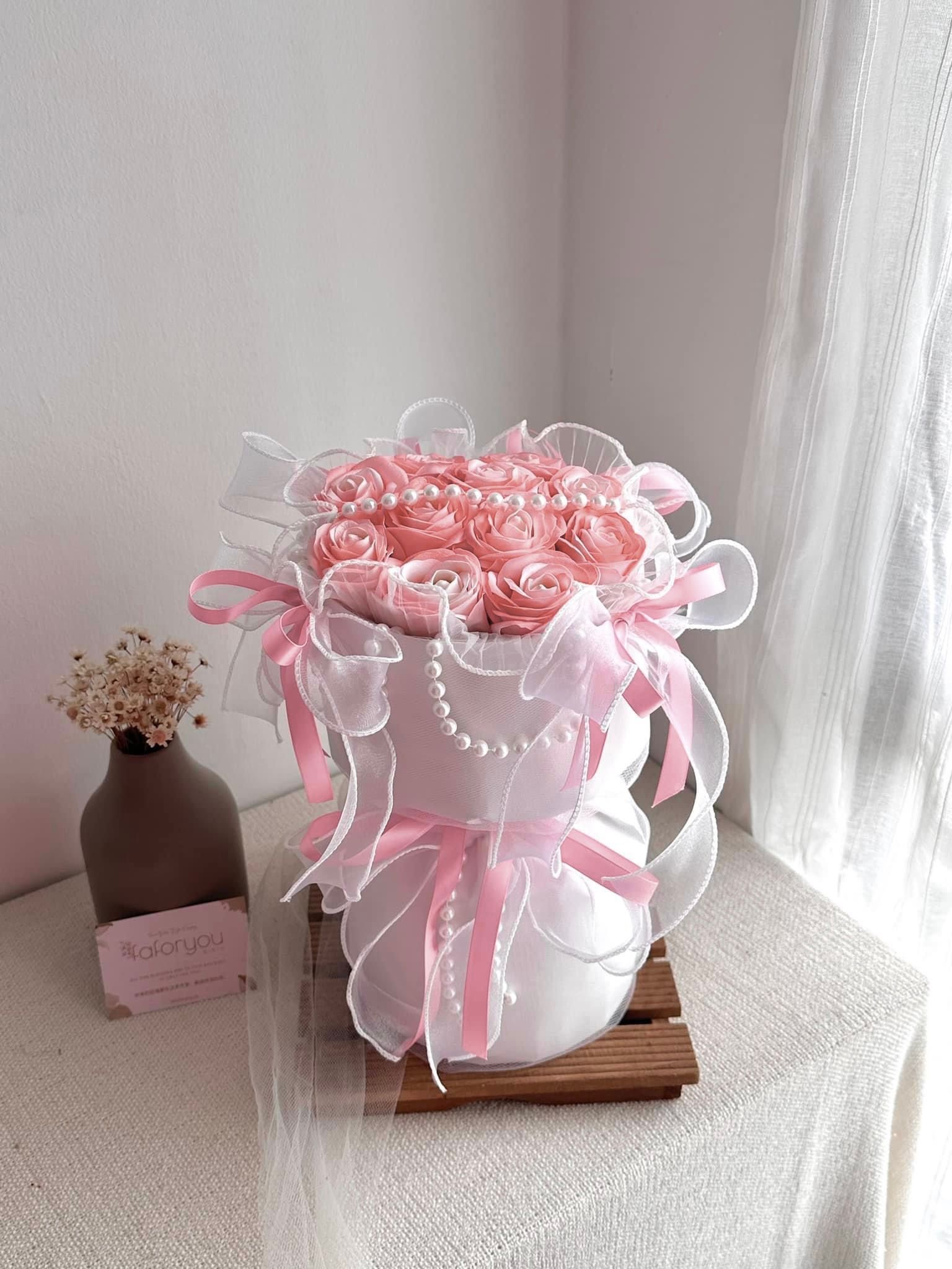 Ballet Style Soap Rose Round Bouquet _0